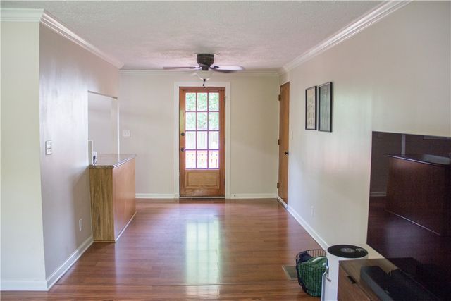 614 Maple Hill Drive, Dayton, OH 45449