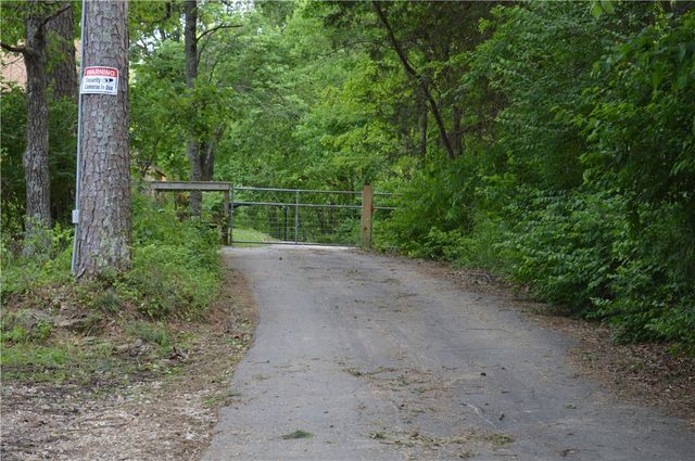 537 Owl Hollow Road, West Fork, AR 72774