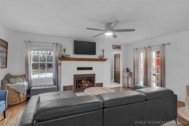 9601 N 89th East Avenue, Owasso, OK 74055