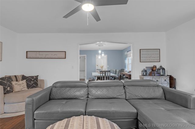 9601 N 89th East Avenue, Owasso, OK 74055