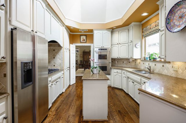 11904 Forest Lakes Lane, Dallas, TX 75230