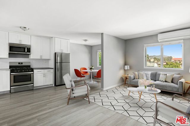 629 E Elk Avenue, Glendale, CA 91205