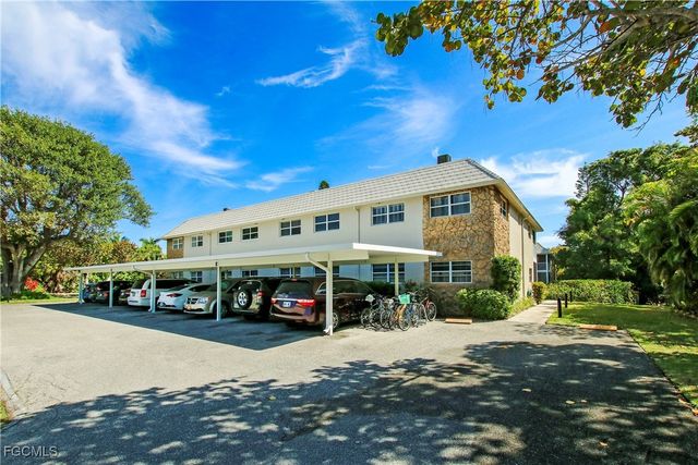 561 Periwinkle WAY E2, Sanibel, FL 33957