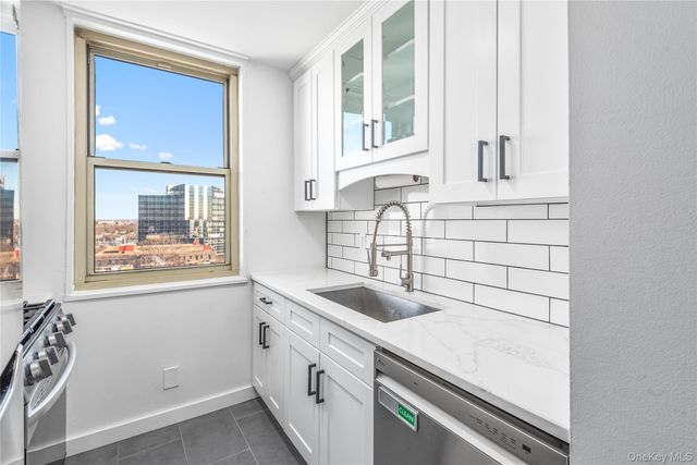 118-18 Union Turnpike 11A, Kew Gardens, NY 11415