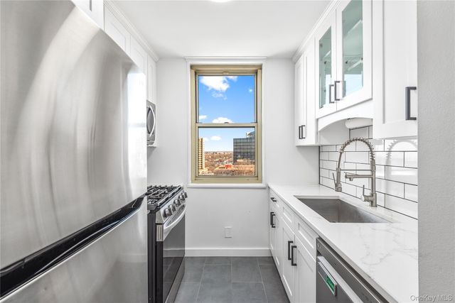 118-18 Union Turnpike 11A, Kew Gardens, NY 11415