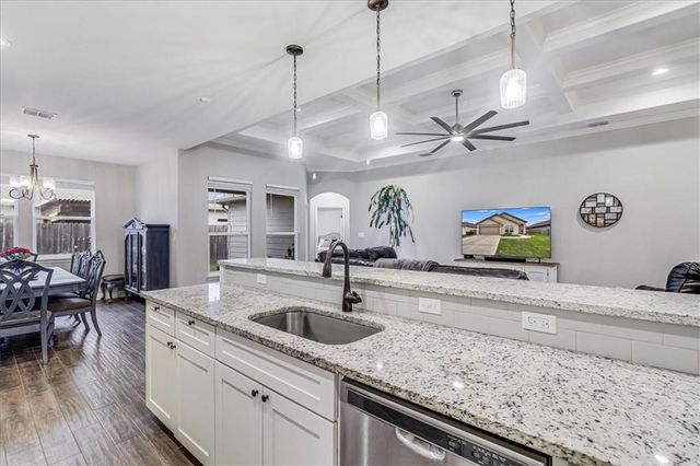 3833 Pennine Way, Corpus Christi, TX 78414