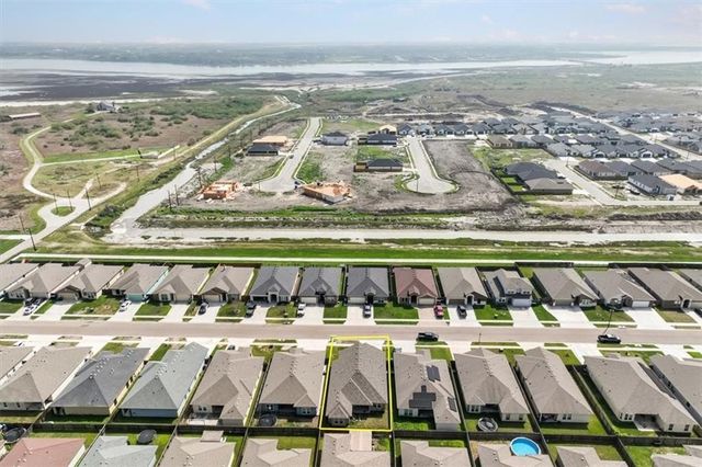 3833 Pennine Way, Corpus Christi, TX 78414