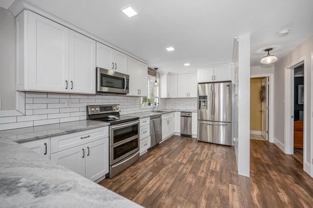 20 Crowley Road, Candia, NH 03034