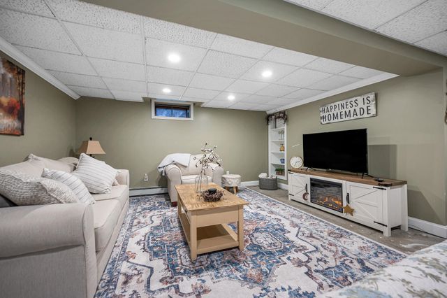 20 Crowley Road, Candia, NH 03034