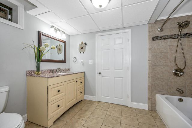 20 Crowley Road, Candia, NH 03034