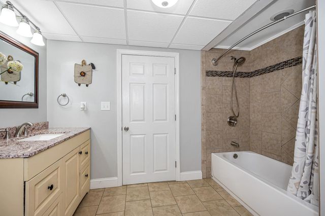 20 Crowley Road, Candia, NH 03034