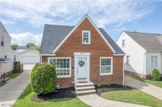 6815 Dartworth Drive, Parma, OH 44129