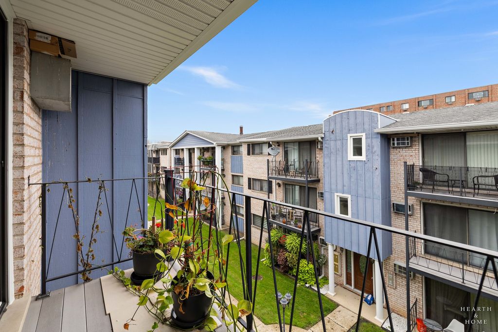 8519 W CATHERINE Avenue 380, Chicago, IL 60656 — photo 4