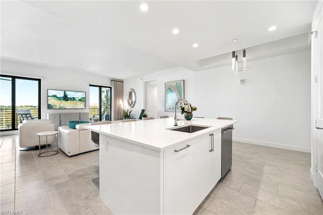 1115 Central AVE 557, Naples, FL 34102