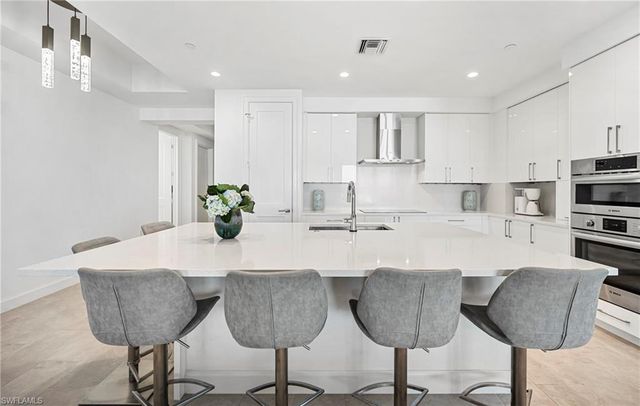 1115 Central AVE 557, Naples, FL 34102