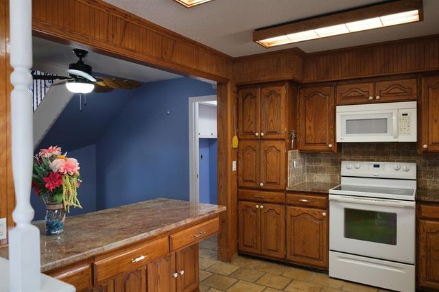 3000 N Glenhaven Drive, Midwest City, OK 73110