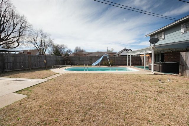 3000 N Glenhaven Drive, Midwest City, OK 73110