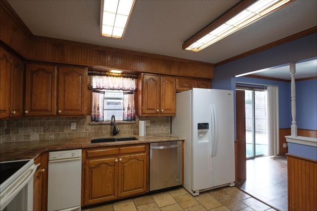 3000 N Glenhaven Drive, Midwest City, OK 73110
