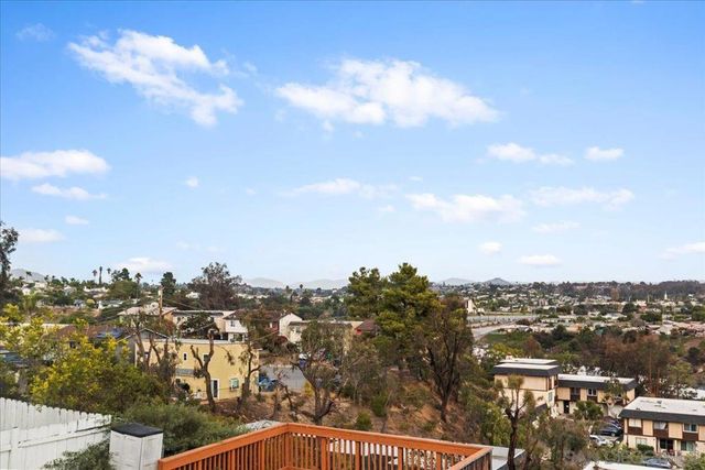 2859 Menlo Ave, San Diego, CA 92105