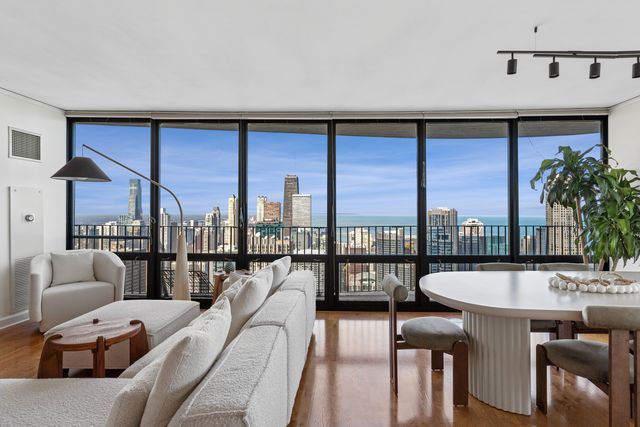 225 N Columbus Drive 5905, Chicago, IL 60601