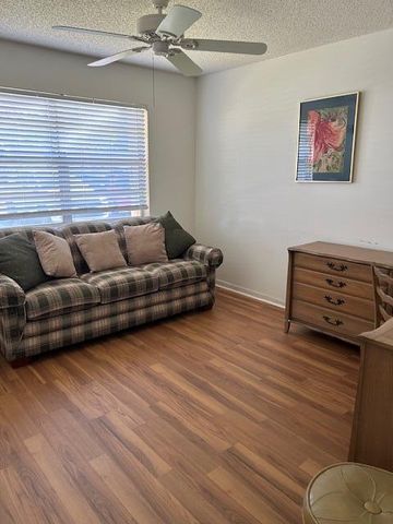 221 Lake Meryl Drive, West Palm Beach, FL 33411