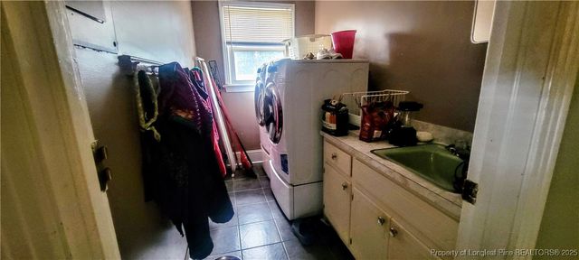 1104 Oldham Lake Road, Sanford, NC 27330