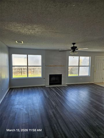 8408 Southern Prairie Drive, Fort Worth, TX 76123