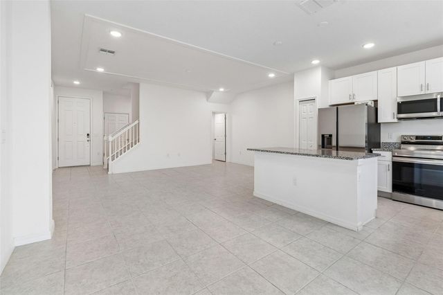 34214 CINDER WAY, Wesley Chapel, FL 33545