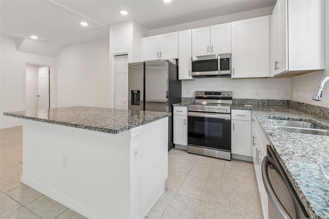34214 CINDER WAY, Wesley Chapel, FL 33545