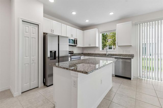 34214 CINDER WAY, Wesley Chapel, FL 33545