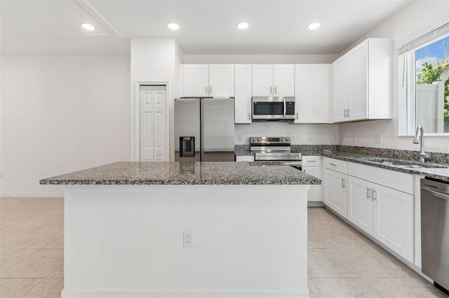 34214 CINDER WAY, Wesley Chapel, FL 33545