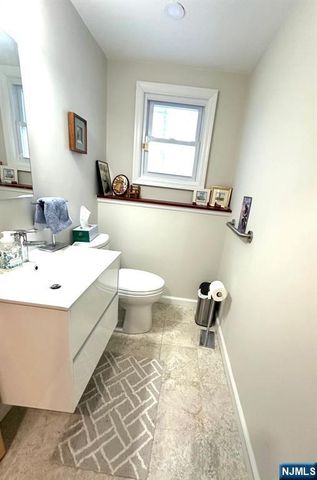 986 Wildwood Road, Oradell, NJ 07649