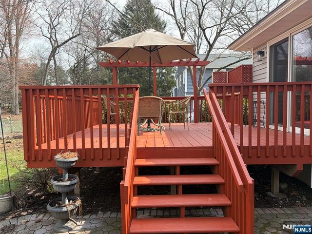 986 Wildwood Road, Oradell, NJ 07649