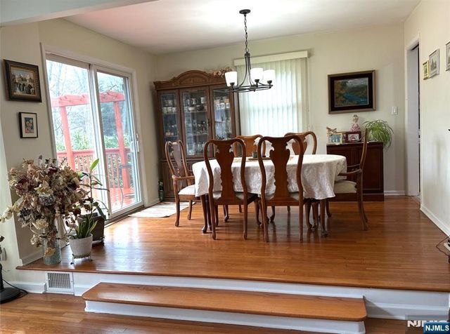 986 Wildwood Road, Oradell, NJ 07649