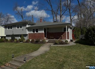 986 Wildwood Road, Oradell, NJ 07649