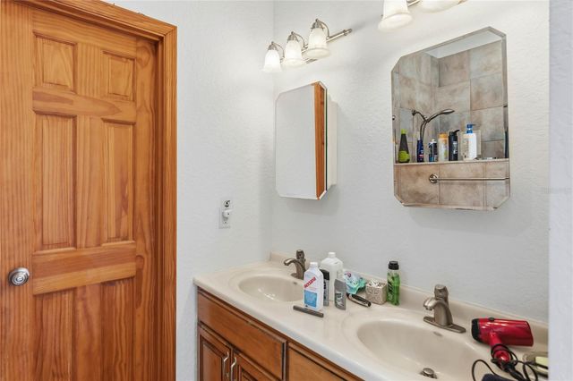 1300 S NARCOOSSEE ROAD, St Cloud, FL 34771