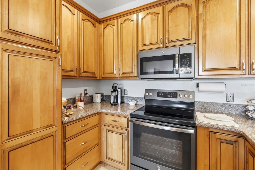 Image 14 of property listing at 1300 S NARCOOSSEE ROAD, St Cloud, FL 34771