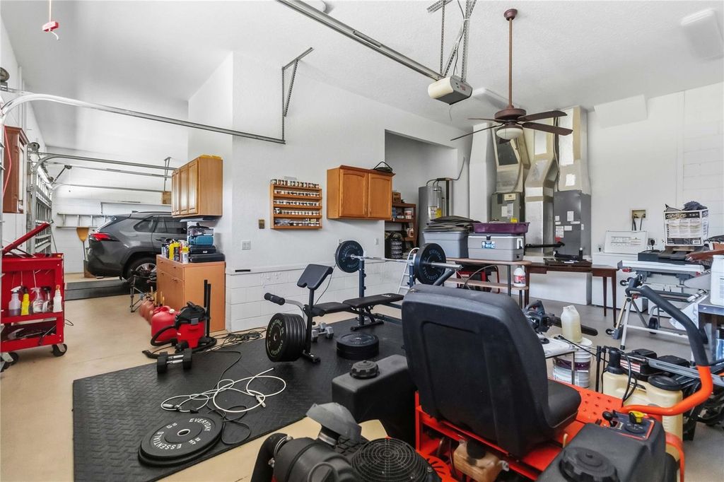 Image 5 of property listing at 1300 S NARCOOSSEE ROAD, St Cloud, FL 34771