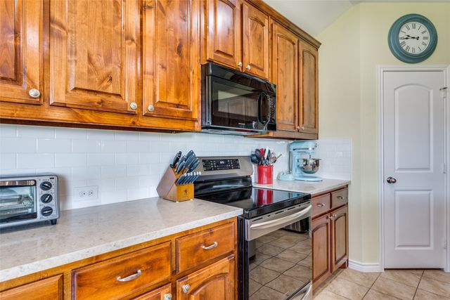 9209 Hunters Court, White Settlement, TX 76108