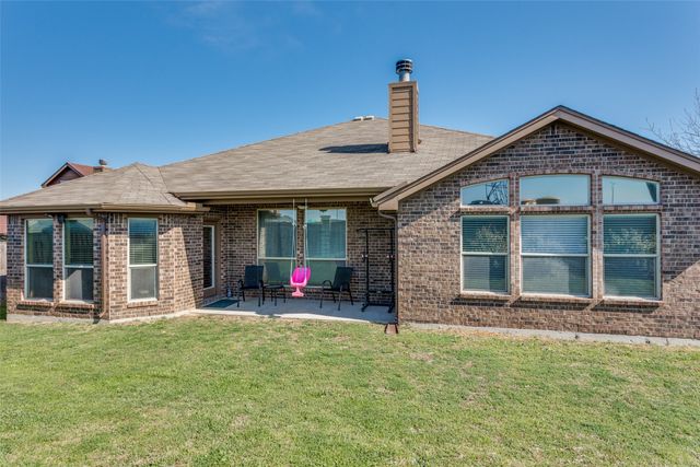 9209 Hunters Court, White Settlement, TX 76108