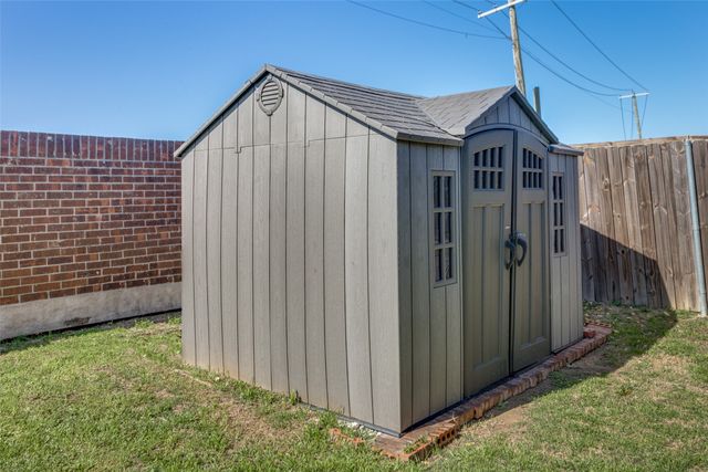 9209 Hunters Court, White Settlement, TX 76108