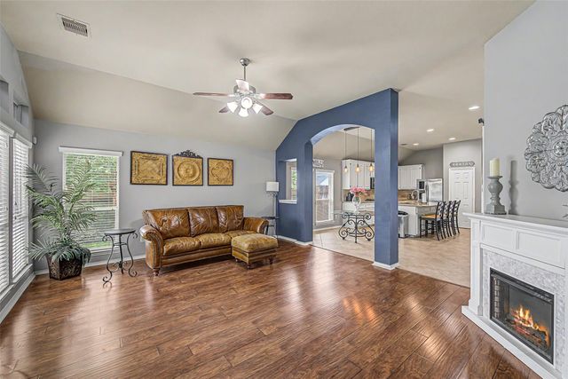 18902 Callepine Lane, Tomball, TX 77377