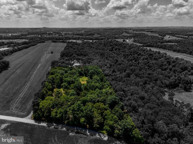 360 KRALLTOWN RD, Wellsville, PA 17365