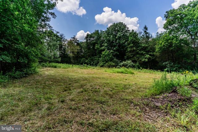 360 KRALLTOWN RD, Wellsville, PA 17365