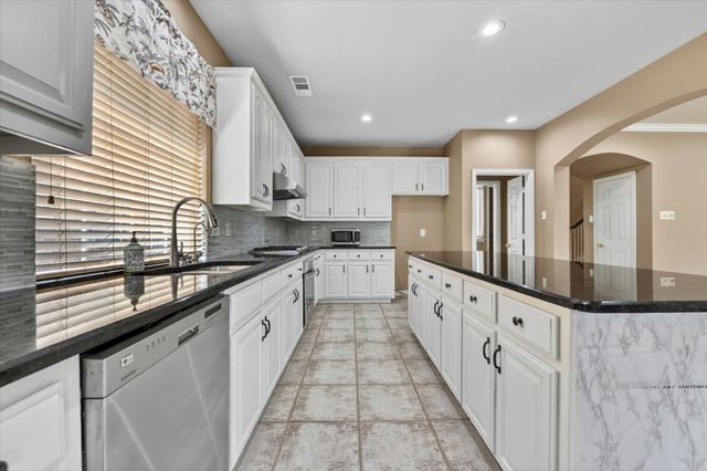 4233 Sandra Lynn Drive, Flower Mound, TX 75022