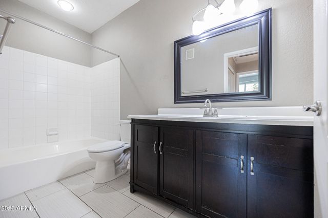 2929 W YORKSHIRE Drive 1110, Phoenix, AZ 85027