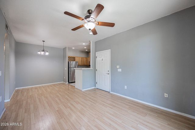 2929 W YORKSHIRE Drive 1110, Phoenix, AZ 85027