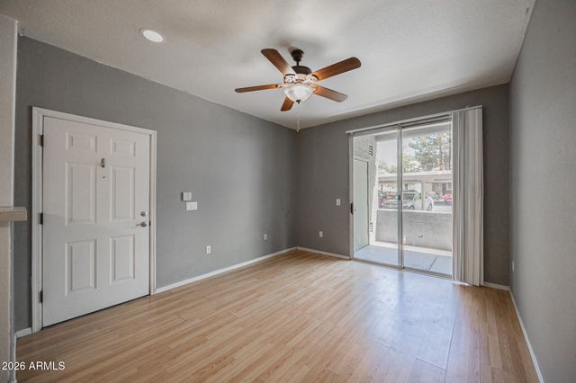 2929 W YORKSHIRE Drive 1110, Phoenix, AZ 85027