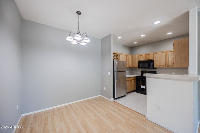 2929 W YORKSHIRE Drive 1110, Phoenix, AZ 85027
