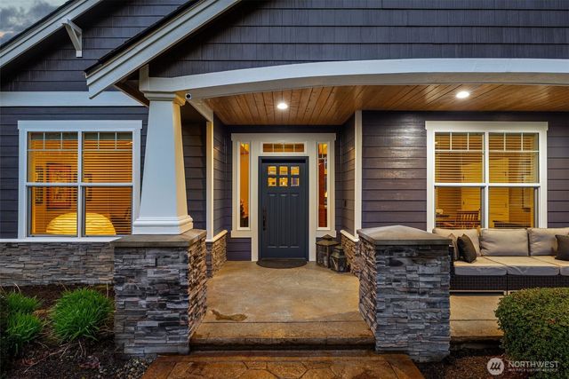 4827 Bayshore Lane NW, Olympia, WA 98502